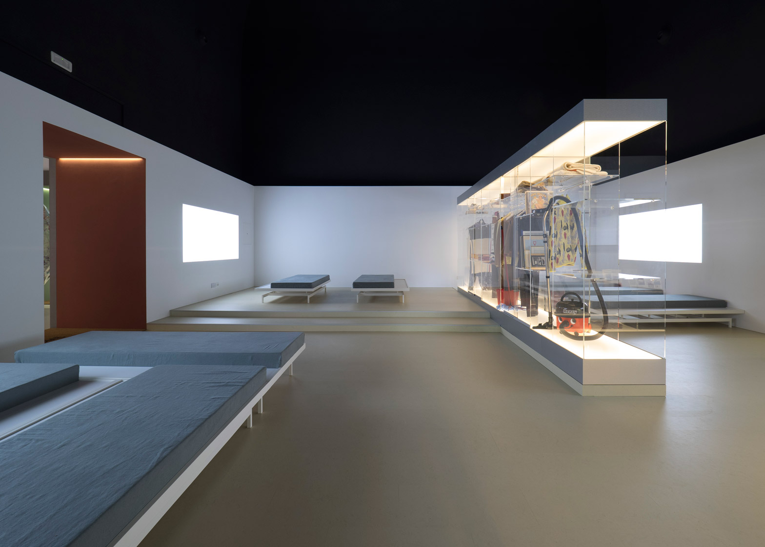 Redesign 1 British Pavilion Calls for Architects to Redesign Home Ownership rather than Houses