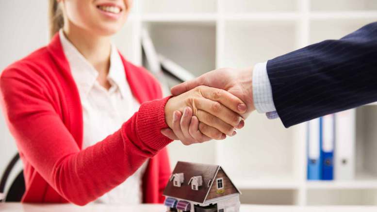 Shaking hands over house 1 Buy To Let Landlords Making The Effort