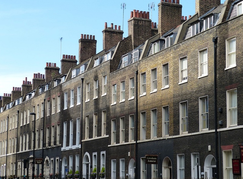 Housing Projects Drop in London as they Rise Everywhere Else in the UK