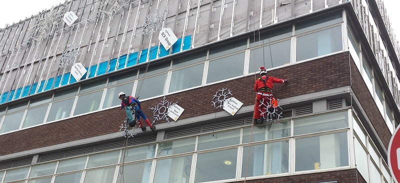 HRS Services Help to Install Christmas Lights at Sheffield Children's Hospital
