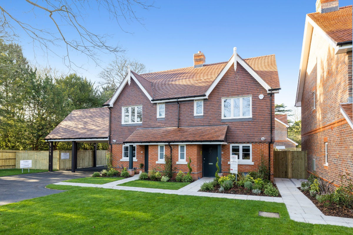 GORGEOUS GREEN SPACES GALORE FOR BUYERS AT WEYSIDE GROVE