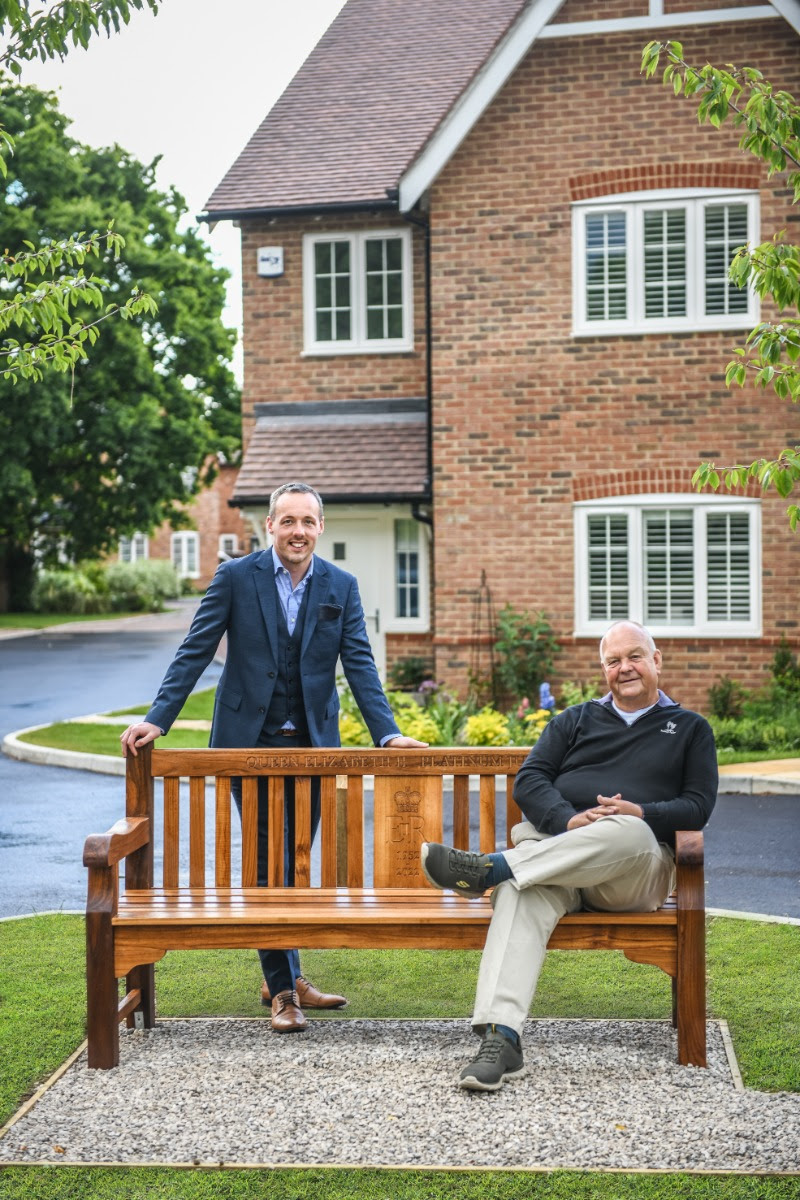Bench to Mark Platinum Jubilee at Boughton Park