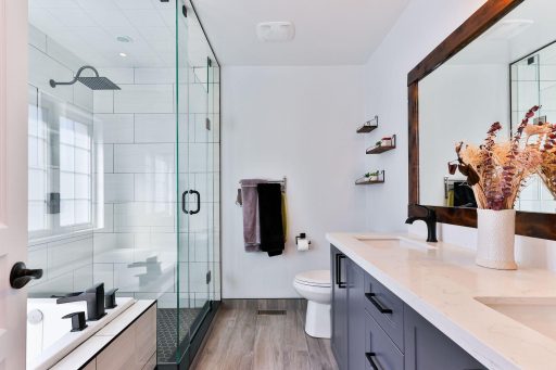 74107de1 904e 4813 9f43 ccf47410f7f5 Make your bathroom feel like a luxury hotel