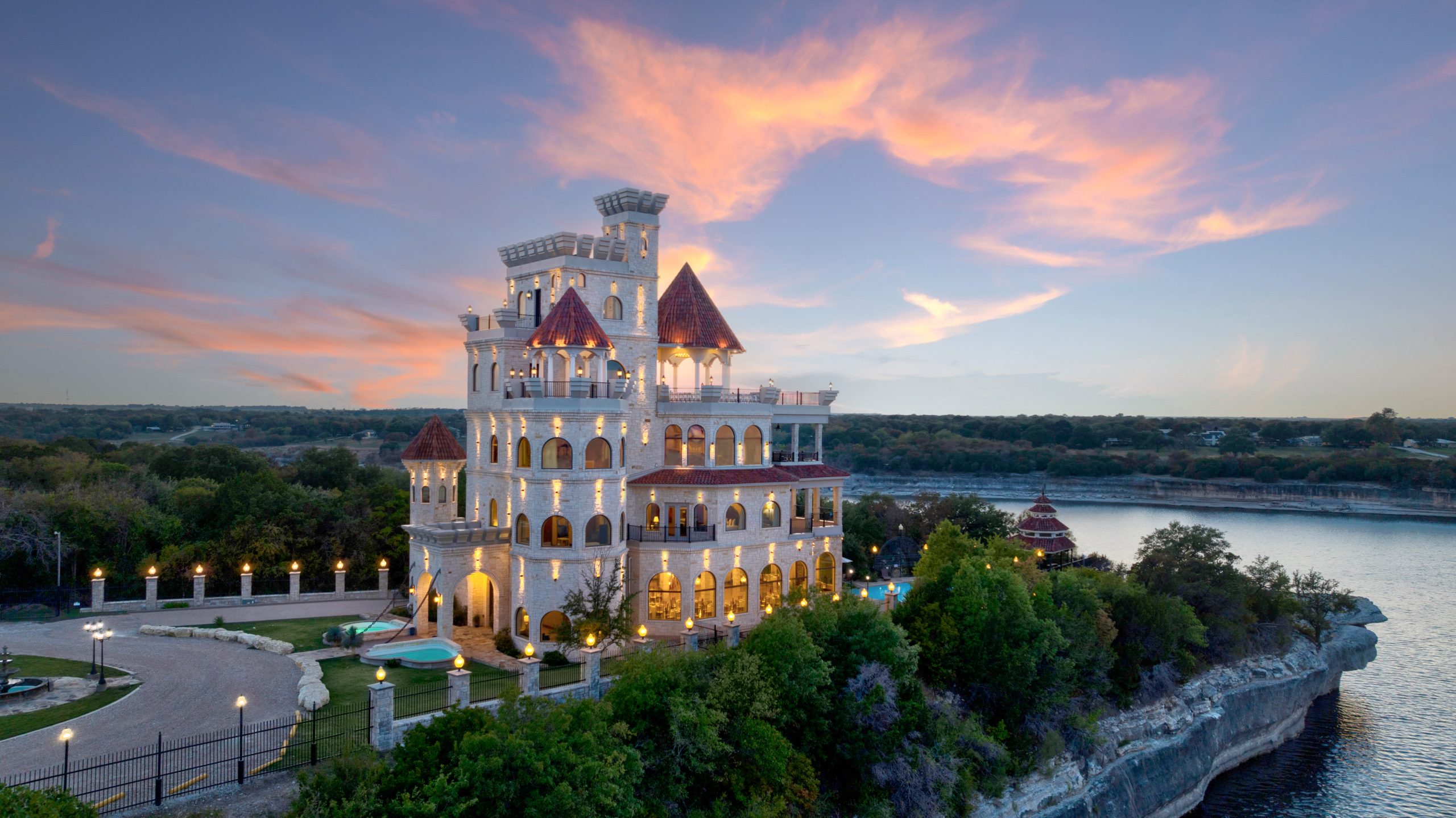 Jam Press JMP407485 scaled Majestic Parsons Castle Hits the Market for $5.5 Million, Featuring Drawbridge and Ballroom