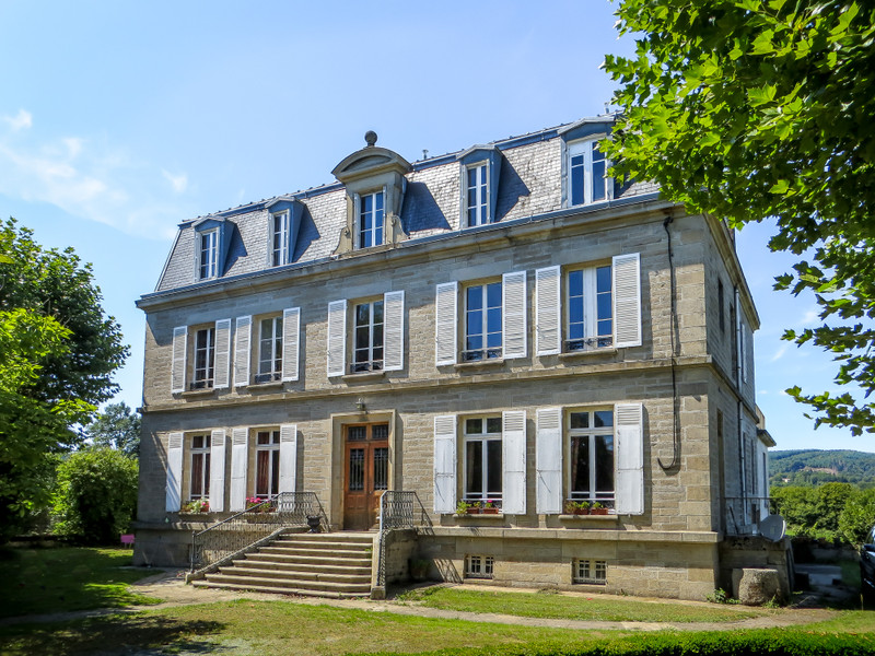 Jam Press JMP408993 Charming French Chateau Featured on Channel 4 Now Available for the Price of a UK Two-Bedroom Home