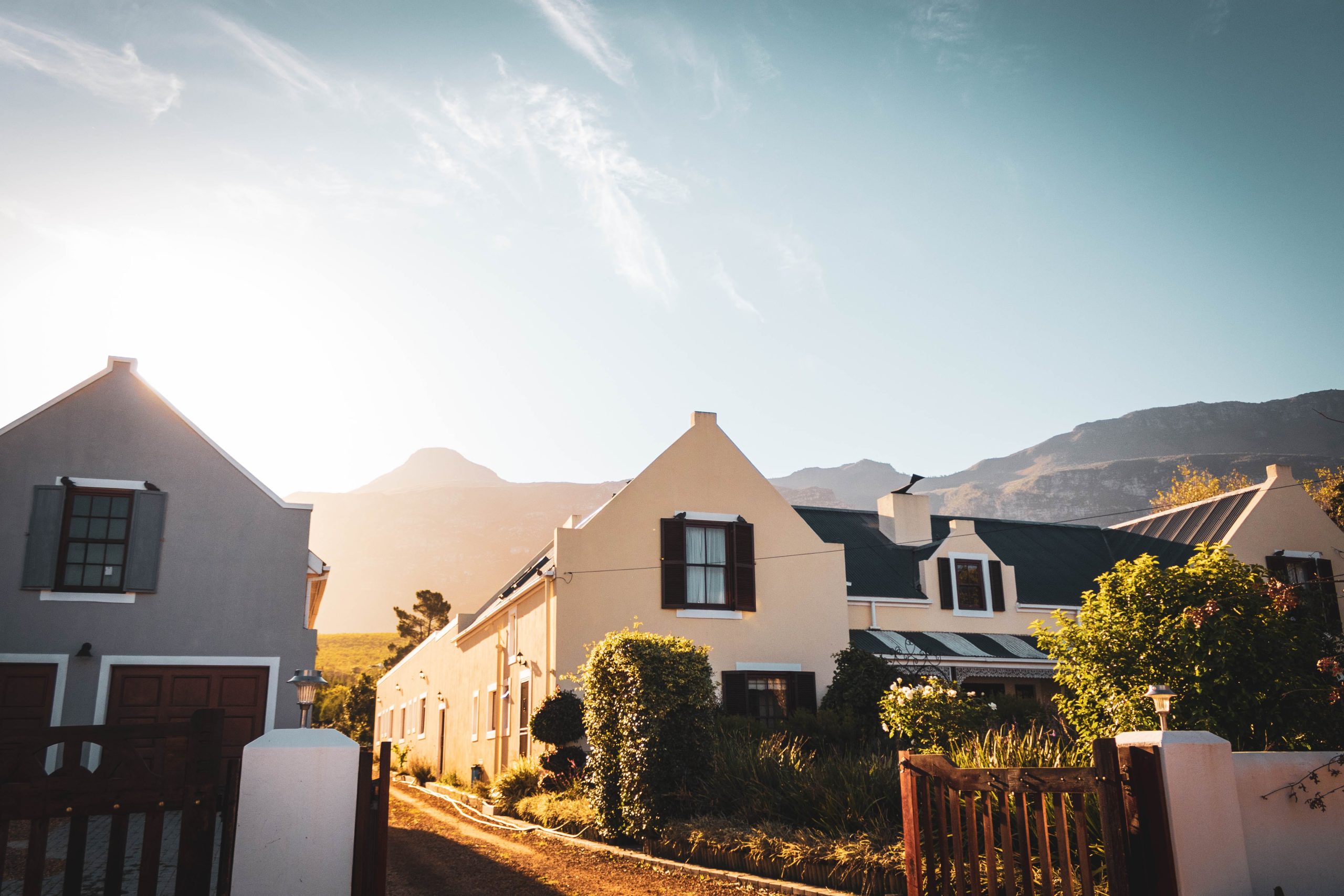 pexels myburgh roux 3081701 scaled Property experts reveal everything to know before buying your new home in 2024