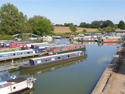 £1.1million paid for large Midlands canal marina sold prior to auction, thanks to Bond Wolfe