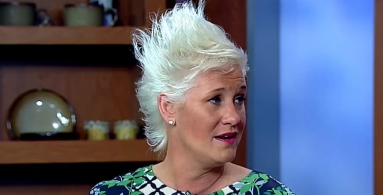 Anne Burrell Net Worth 2025
