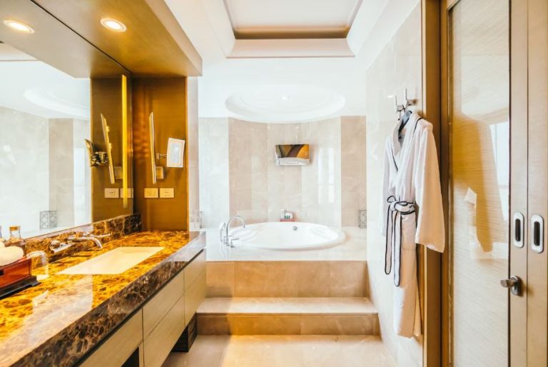 bathroom remodel miami
