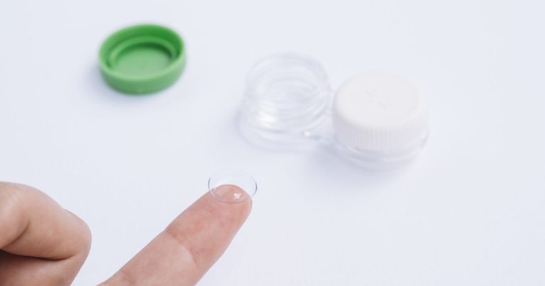 How Coloured Contact Lenses Can Enhance Your Everyday Look Woman wearing coloured contact lenses with a natural everyday makeup look