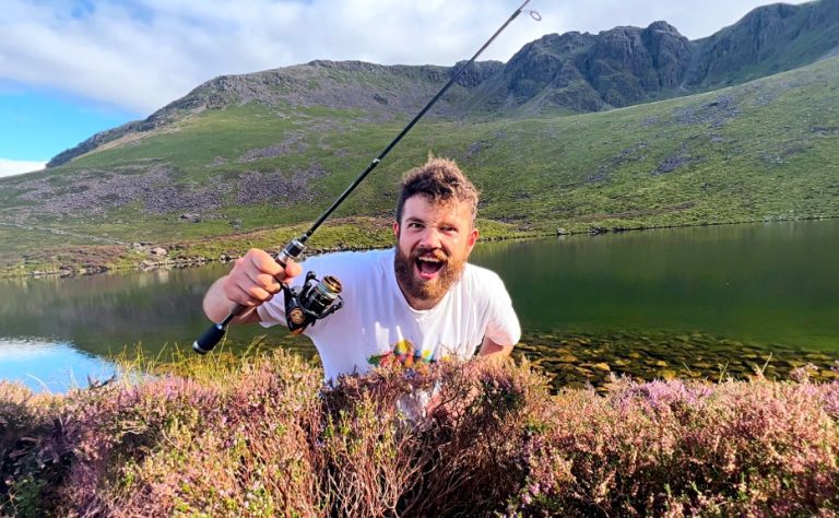 How Fishing Rod Innovation Is Changing Travel Angling in the UK Rigged & Ready travel fishing rod combo with compact fishing gear for UK travel angling